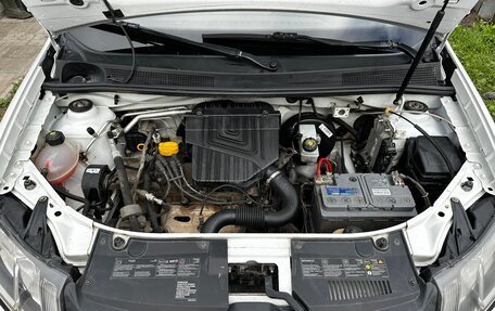 Renault Logan II, 2016 год, 550 000 рублей, 17 фотография