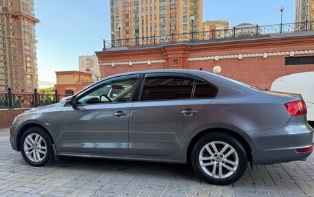 Volkswagen Jetta VI, 2014 год, 1 399 777 рублей, 3 фотография