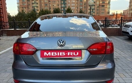 Volkswagen Jetta VI, 2014 год, 1 399 777 рублей, 5 фотография