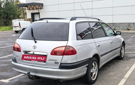 Toyota Avensis III рестайлинг, 2001 год, 270 000 рублей, 5 фотография