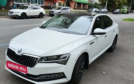 Skoda Superb III рестайлинг, 2025 год, 3 300 000 рублей, 1 фотография