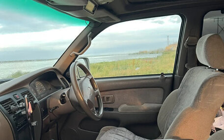 Toyota Hilux Surf III рестайлинг, 1999 год, 1 000 000 рублей, 4 фотография
