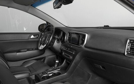 KIA Sportage IV рестайлинг, 2019 год, 2 407 600 рублей, 7 фотография