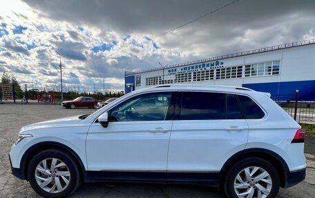 Volkswagen Tiguan II, 2021 год, 3 700 000 рублей, 3 фотография