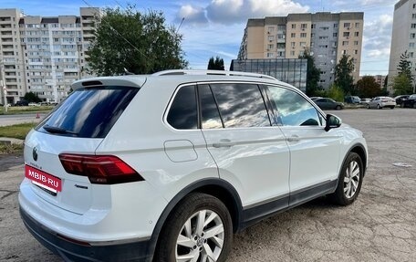 Volkswagen Tiguan II, 2021 год, 3 700 000 рублей, 4 фотография