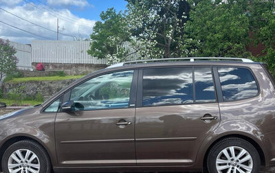 Volkswagen Touran III, 2011 год, 1 100 000 рублей, 1 фотография