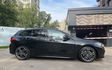 BMW 1 серия, 2021 год, 3 850 000 рублей, 2 фотография