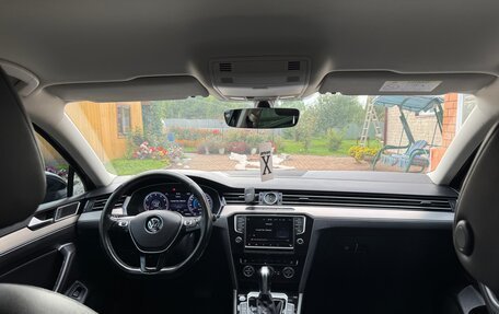 Volkswagen Passat B8 рестайлинг, 2016 год, 1 600 000 рублей, 20 фотография