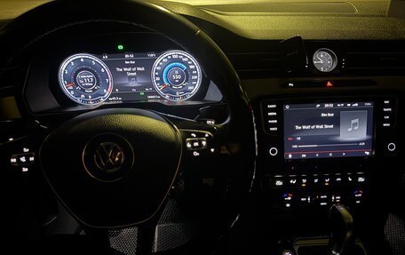 Volkswagen Passat B8 рестайлинг, 2016 год, 1 600 000 рублей, 31 фотография