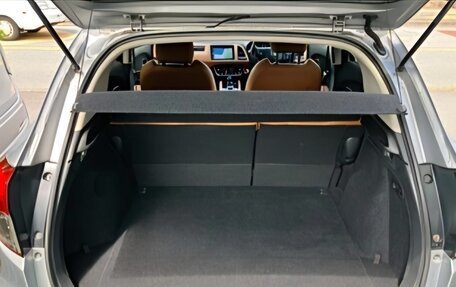 Honda Vezel, 2019 год, 1 200 000 рублей, 5 фотография