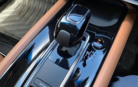 Honda Vezel, 2019 год, 1 200 000 рублей, 14 фотография