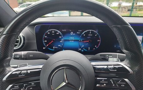 Mercedes-Benz E-Класс, 2020 год, 3 500 000 рублей, 6 фотография
