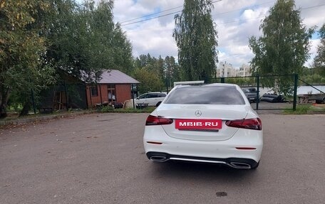 Mercedes-Benz E-Класс, 2020 год, 3 500 000 рублей, 3 фотография