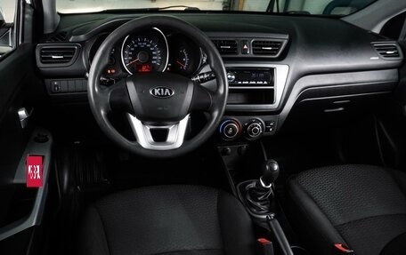 KIA Rio III рестайлинг, 2015 год, 1 099 000 рублей, 6 фотография