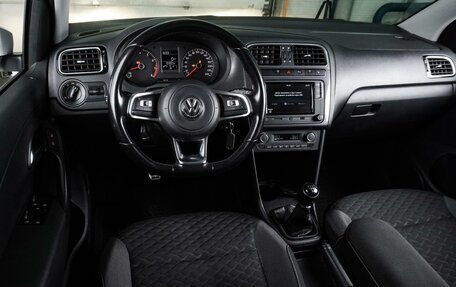 Volkswagen Polo VI (EU Market), 2018 год, 1 119 000 рублей, 6 фотография