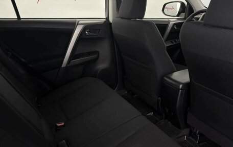 Toyota RAV4, 2016 год, 2 249 000 рублей, 13 фотография