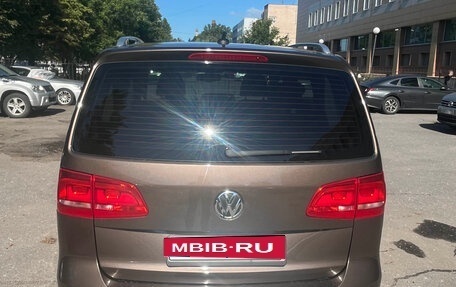 Volkswagen Touran III, 2011 год, 1 100 000 рублей, 4 фотография