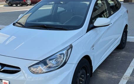 Hyundai Solaris II рестайлинг, 2014 год, 885 000 рублей, 4 фотография