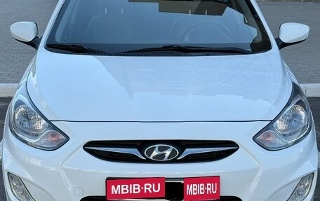 Hyundai Solaris II рестайлинг, 2014 год, 885 000 рублей, 2 фотография