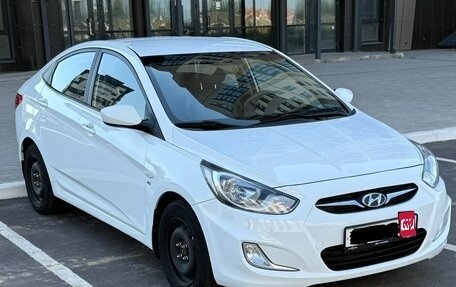 Hyundai Solaris II рестайлинг, 2014 год, 885 000 рублей, 1 фотография