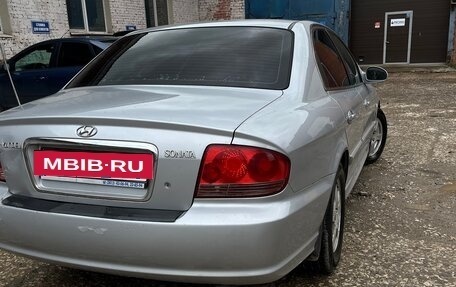 Hyundai Sonata IV рестайлинг, 2006 год, 215 000 рублей, 3 фотография