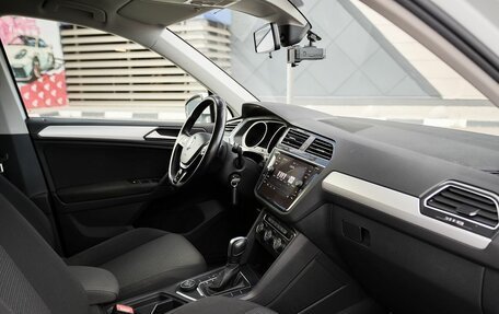 Volkswagen Tiguan II, 2019 год, 2 248 000 рублей, 6 фотография