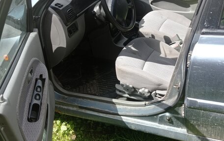 KIA Rio II, 2002 год, 70 000 рублей, 5 фотография