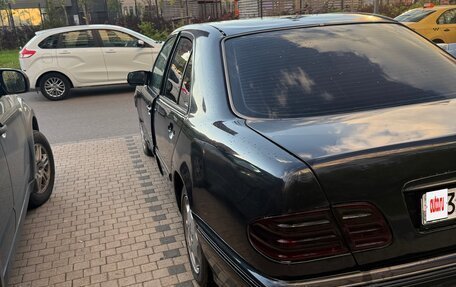 Mercedes-Benz E-Класс, 2000 год, 165 000 рублей, 7 фотография