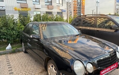 Mercedes-Benz E-Класс, 2000 год, 165 000 рублей, 4 фотография
