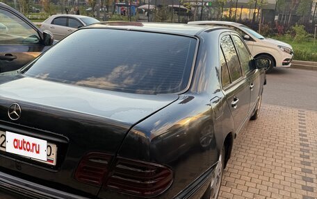 Mercedes-Benz E-Класс, 2000 год, 165 000 рублей, 6 фотография