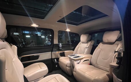 Mercedes-Benz V-Класс, 2020 год, 4 000 000 рублей, 11 фотография