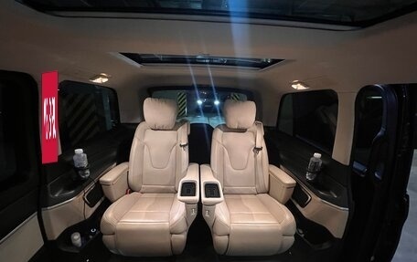 Mercedes-Benz V-Класс, 2020 год, 4 000 000 рублей, 10 фотография