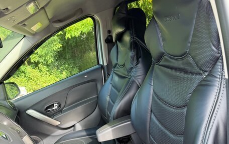 Renault Sandero II рестайлинг, 2015 год, 650 000 рублей, 36 фотография