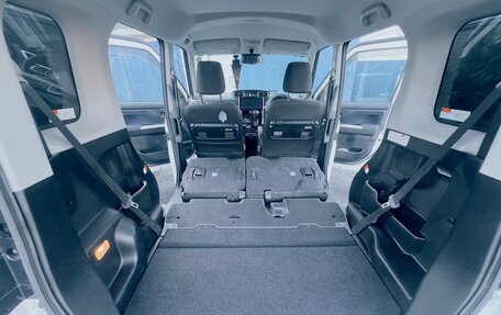 Toyota Roomy I, 2021 год, 1 250 000 рублей, 37 фотография