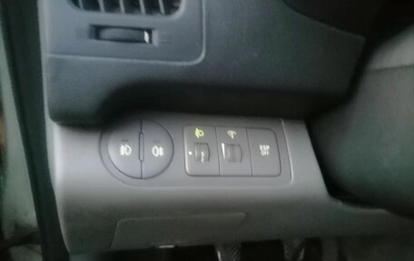 Hyundai H-1 II рестайлинг, 2008 год, 990 000 рублей, 4 фотография