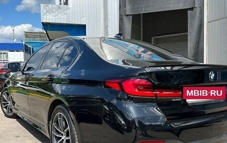 BMW 5 серия, 2021 год, 4 300 000 рублей, 15 фотография