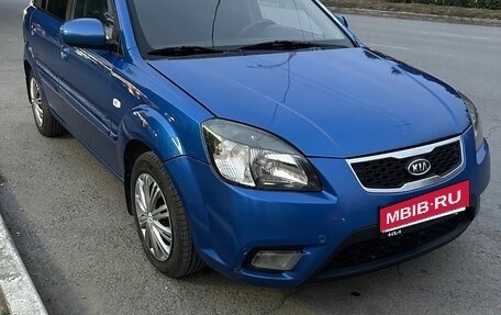 KIA Rio II, 2010 год, 550 000 рублей, 1 фотография