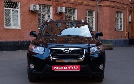 Hyundai Santa Fe III рестайлинг, 2010 год, 1 600 000 рублей, 2 фотография