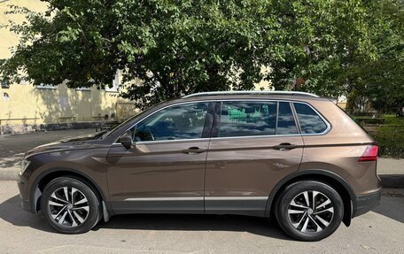 Volkswagen Tiguan II, 2019 год, 2 250 000 рублей, 2 фотография