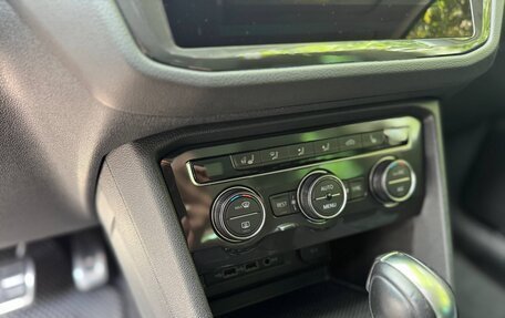 Volkswagen Tiguan II, 2019 год, 2 250 000 рублей, 10 фотография