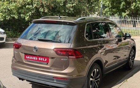Volkswagen Tiguan II, 2019 год, 2 250 000 рублей, 4 фотография