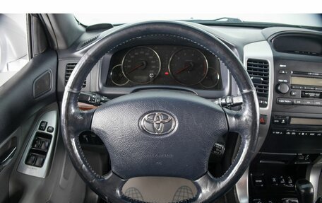 Toyota Land Cruiser Prado 120 рестайлинг, 2006 год, 1 959 000 рублей, 14 фотография