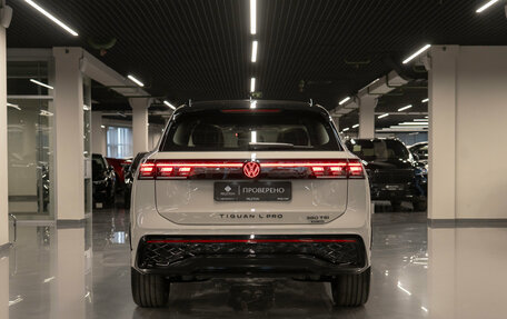 Volkswagen Tiguan, 2026 год, 5 050 000 рублей, 28 фотография