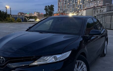 Toyota Camry, 2019 год, 2 650 000 рублей, 6 фотография
