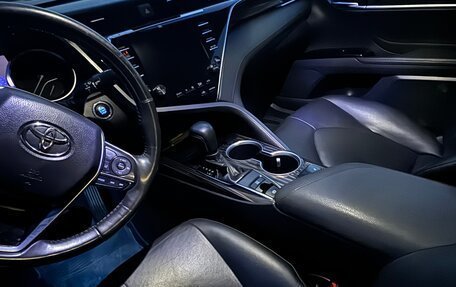 Toyota Camry, 2019 год, 2 650 000 рублей, 16 фотография