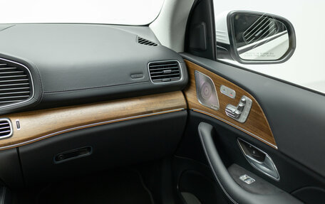 Mercedes-Benz GLS, 2025 год, 15 990 000 рублей, 16 фотография