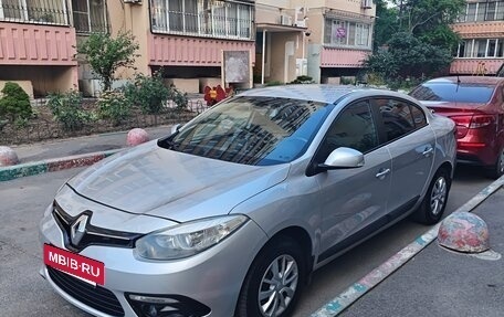 Renault Fluence I, 2014 год, 800 000 рублей, 4 фотография