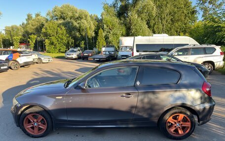 BMW 1 серия, 2008 год, 650 000 рублей, 2 фотография
