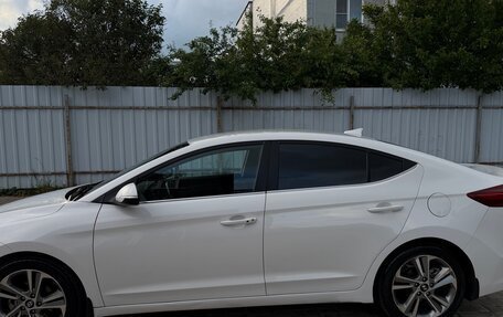 Hyundai Elantra VI рестайлинг, 2017 год, 1 400 000 рублей, 3 фотография