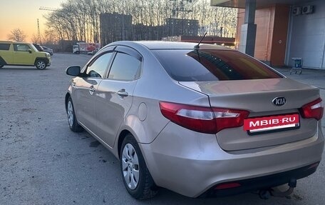 KIA Rio III рестайлинг, 2011 год, 500 000 рублей, 4 фотография